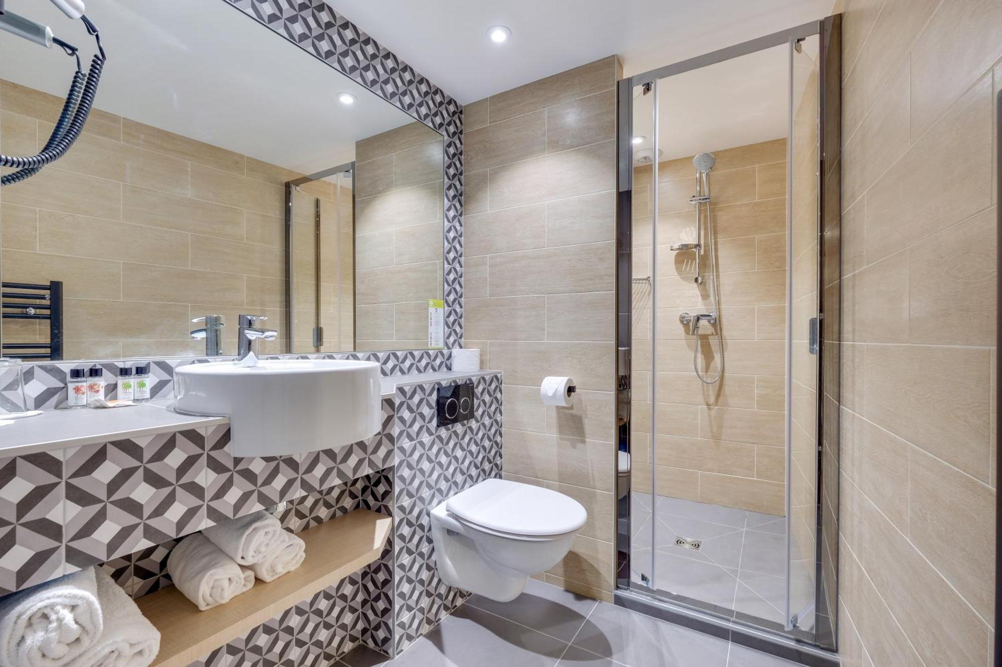 Lucien & Marinette Hotel